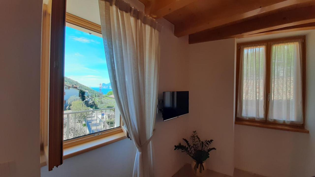 Garda Baldo Apartments_Vivaldi Torbole Sul Garda Εξωτερικό φωτογραφία