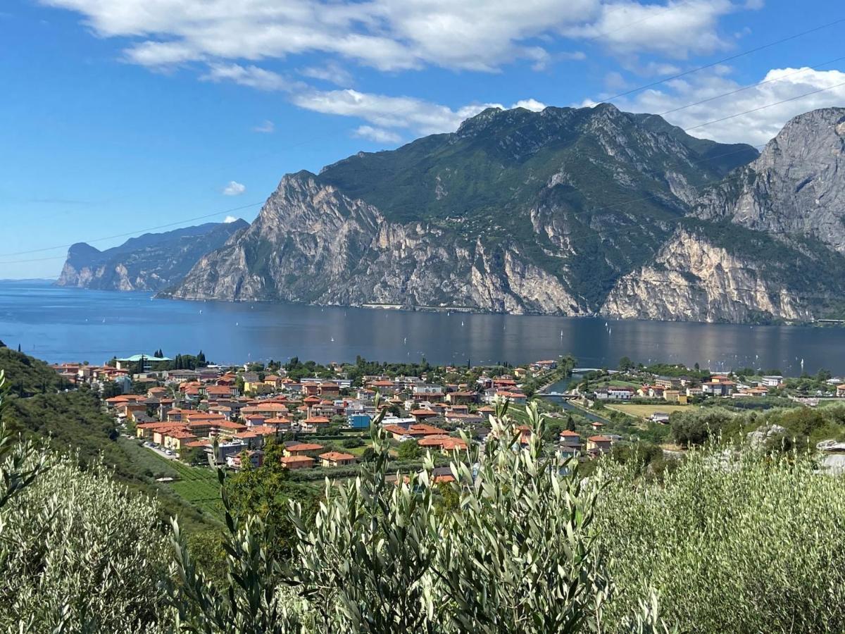 Garda Baldo Apartments_Vivaldi Torbole Sul Garda Εξωτερικό φωτογραφία
