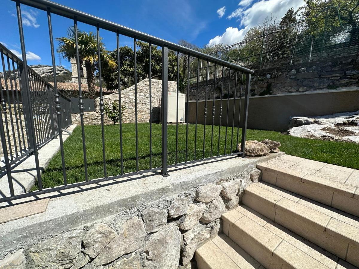 Garda Baldo Apartments_Vivaldi Torbole Sul Garda Εξωτερικό φωτογραφία